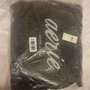 Aerie ribbed velour cropped hoodie small